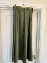 Load image into Gallery viewer, Carmen skirt - 4 colours
