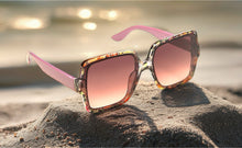 Load image into Gallery viewer, Willow Sunglasses - 3 colours
