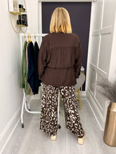 Load image into Gallery viewer, Rihanna jacket - 5 colours
