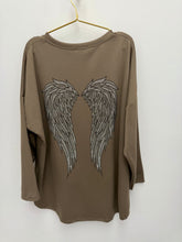 Load image into Gallery viewer, Wings top - 7 colours
