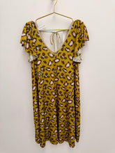 Load image into Gallery viewer, Kitty dress - 4 colours

