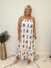 Load image into Gallery viewer, Seashell dress
