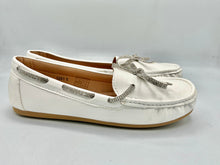 Load image into Gallery viewer, Libby loafers - white
