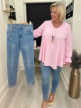 Load image into Gallery viewer, Lola Jeans
