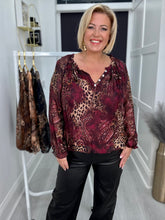 Load image into Gallery viewer, Elaine top - 4 colours
