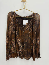 Load image into Gallery viewer, Elaine top - 4 colours
