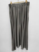 Load image into Gallery viewer, Bunny skirt - 8 colours
