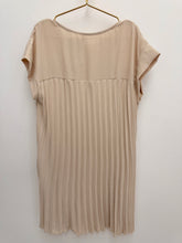 Load image into Gallery viewer, Cindy dress - 8 colours
