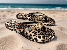 Load image into Gallery viewer, Tropic sandals - leopard
