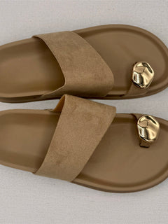 Load image into Gallery viewer, Alice Sandals - Beige
