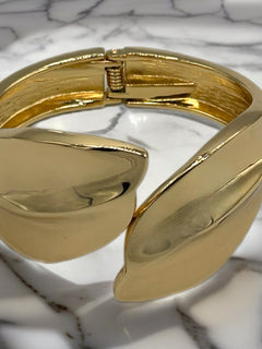 Load image into Gallery viewer, Heather Bangle
