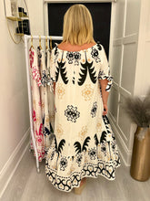 Load image into Gallery viewer, Julia dress - 5 colours
