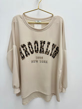 Load image into Gallery viewer, Brooklyn sweatshirt - 7 colours
