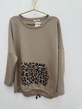 Load image into Gallery viewer, Maria top - 5 colours
