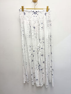 Load image into Gallery viewer, Zeta trousers

