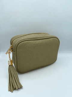Load image into Gallery viewer, Tassel bag - Gold Metalwork
