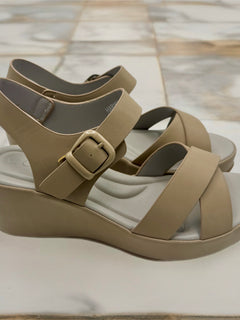 Load image into Gallery viewer, Harmony wedges - beige
