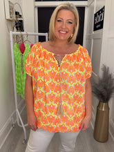 Load image into Gallery viewer, Remi top - 3 colours
