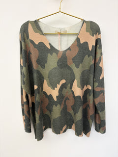 Load image into Gallery viewer, Camo top
