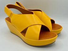 Load image into Gallery viewer, Clara wedges - yellow
