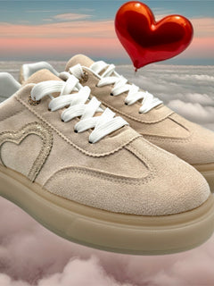 Load image into Gallery viewer, Hallie trainers - Beige
