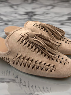 Load image into Gallery viewer, Tassel Mule Loafers - Beige
