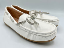 Load image into Gallery viewer, Libby loafers - white
