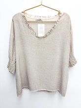 Load image into Gallery viewer, Polly top - 8 colours
