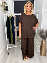 Load image into Gallery viewer, Connie co-ord - 5 colours

