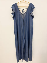 Load image into Gallery viewer, Kelly jumpsuit
