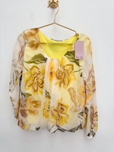 Load image into Gallery viewer, Petal top - 3 colours
