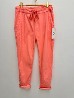 Load image into Gallery viewer, Scarlett magic trousers

