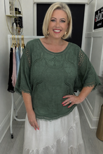 Load image into Gallery viewer, Brody top - 6 colours
