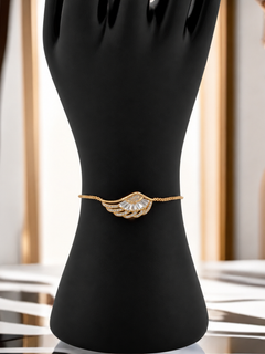 Load image into Gallery viewer, Angel Wing Slider Bracelet
