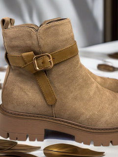 Load image into Gallery viewer, Clare boots
