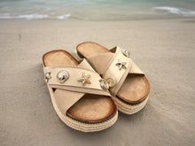 Load image into Gallery viewer, Paradise Flatforms
