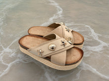 Load image into Gallery viewer, Paradise Flatforms
