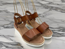 Load image into Gallery viewer, Karen wedges
