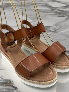 Load image into Gallery viewer, Karen wedges - Tan. 3s ONLY
