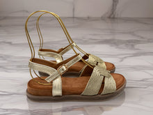 Load image into Gallery viewer, Oasis Sandals - Gold
