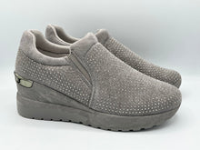 Load image into Gallery viewer, Darcy trainers - grey
