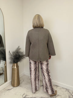Load image into Gallery viewer, Eleanor Jacket
