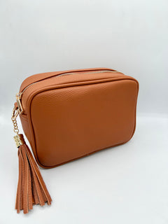 Load image into Gallery viewer, Tassel bag - Gold Metalwork
