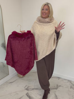 Load and play video in Gallery viewer, Amara poncho
