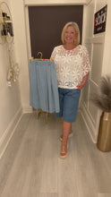 Load and play video in Gallery viewer, Carol magic shorts - 2 colours
