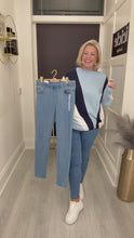 Load and play video in Gallery viewer, Imogen jeans - 2 Colours
