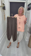 Load and play video in Gallery viewer, Paige trousers - 8 colours
