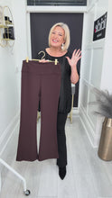 Load and play video in Gallery viewer, Annie trousers - 3 sizes
