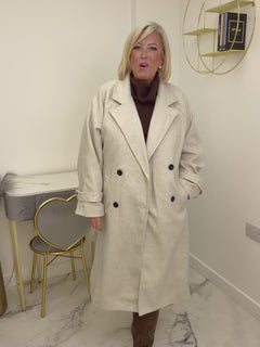 Load and play video in Gallery viewer, Yasmin coat
