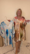 Load and play video in Gallery viewer, Lola kaftan
